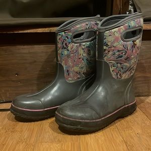 Used no tags size 5 tiy diy winter boots